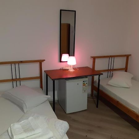 Carol 51 Hostel Bukareszt Zewnętrze zdjęcie