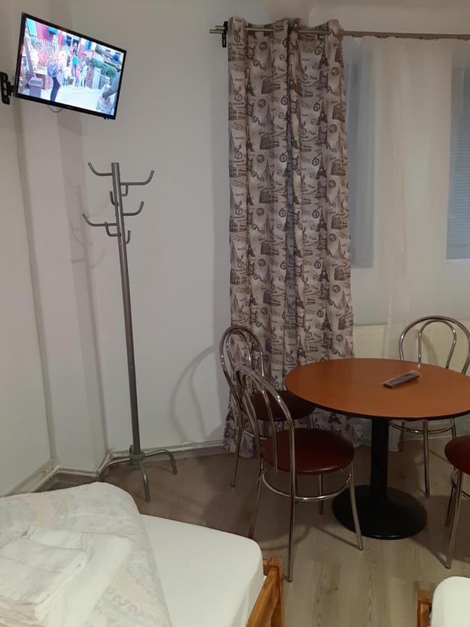 Carol 51 Hostel Bukareszt Zewnętrze zdjęcie