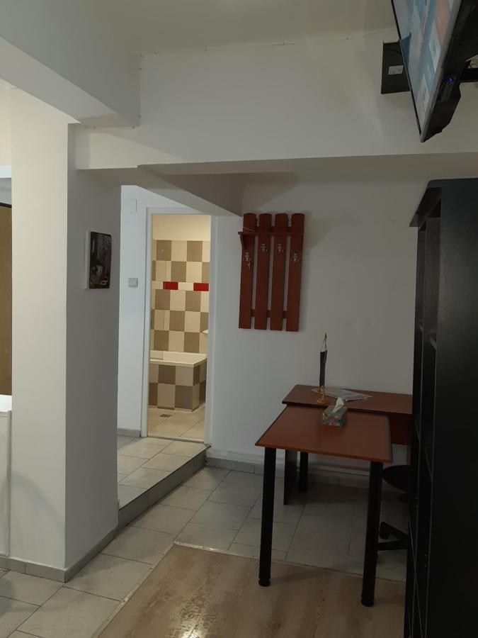 Carol 51 Hostel Bukareszt Zewnętrze zdjęcie