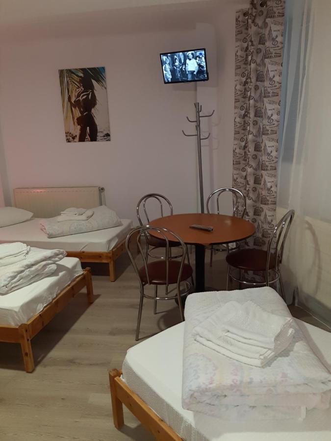 Carol 51 Hostel Bukareszt Zewnętrze zdjęcie
