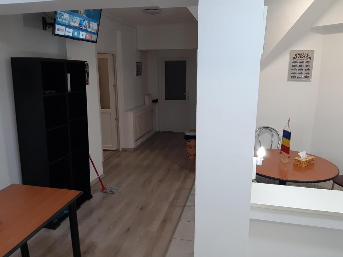Carol 51 Hostel Bukareszt Zewnętrze zdjęcie