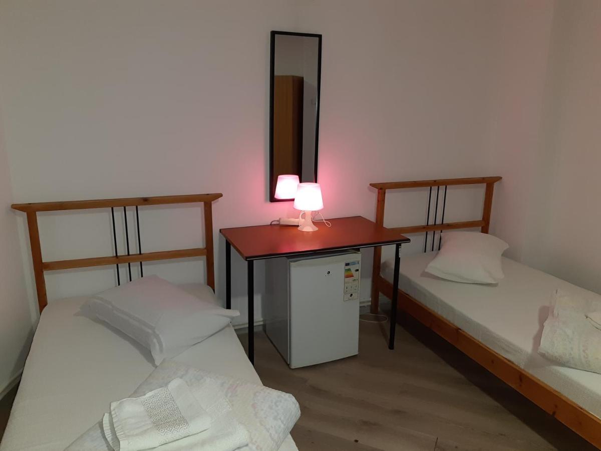 Carol 51 Hostel Bukareszt Zewnętrze zdjęcie