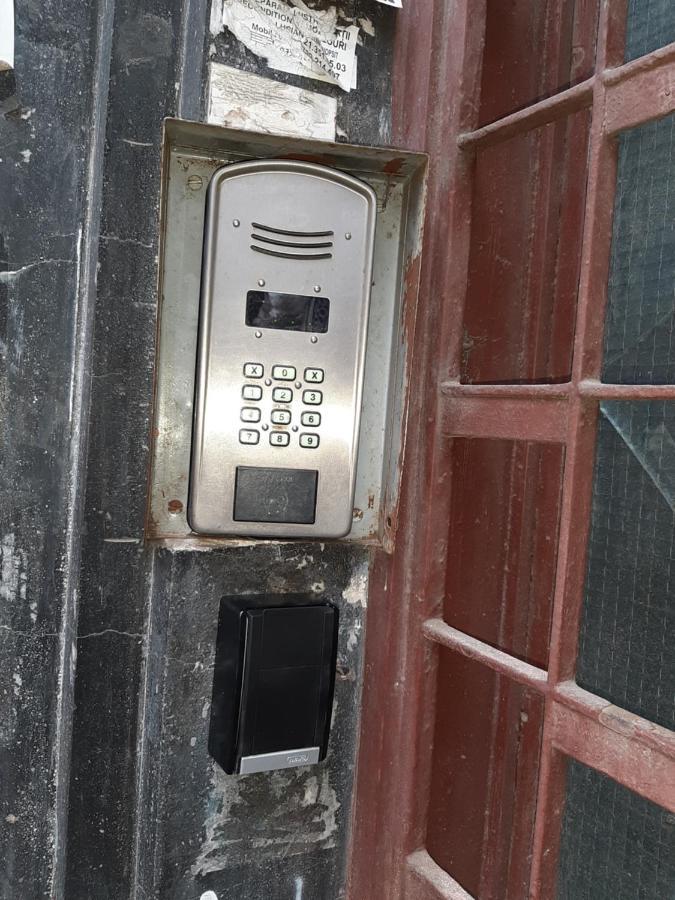 Carol 51 Hostel Bukareszt Zewnętrze zdjęcie