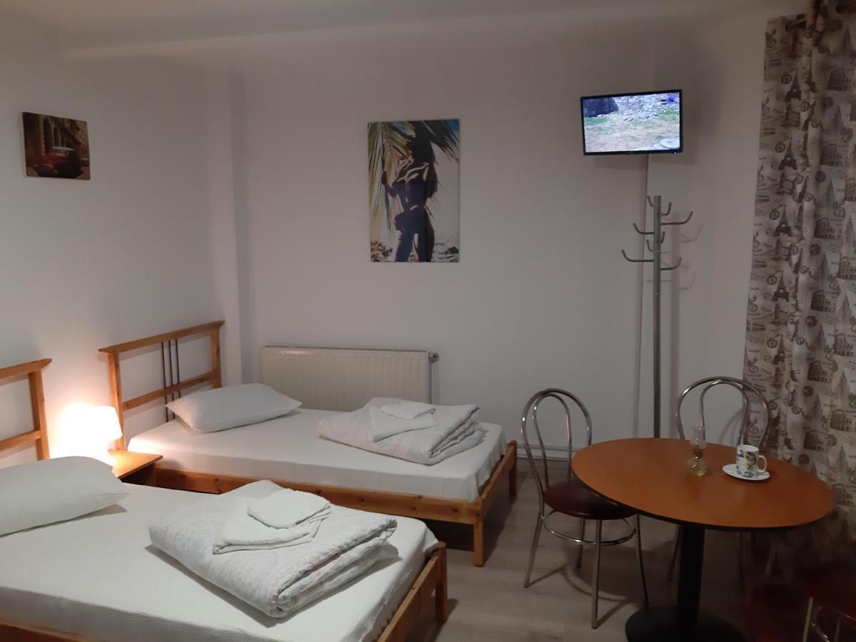 Carol 51 Hostel Bukareszt Zewnętrze zdjęcie