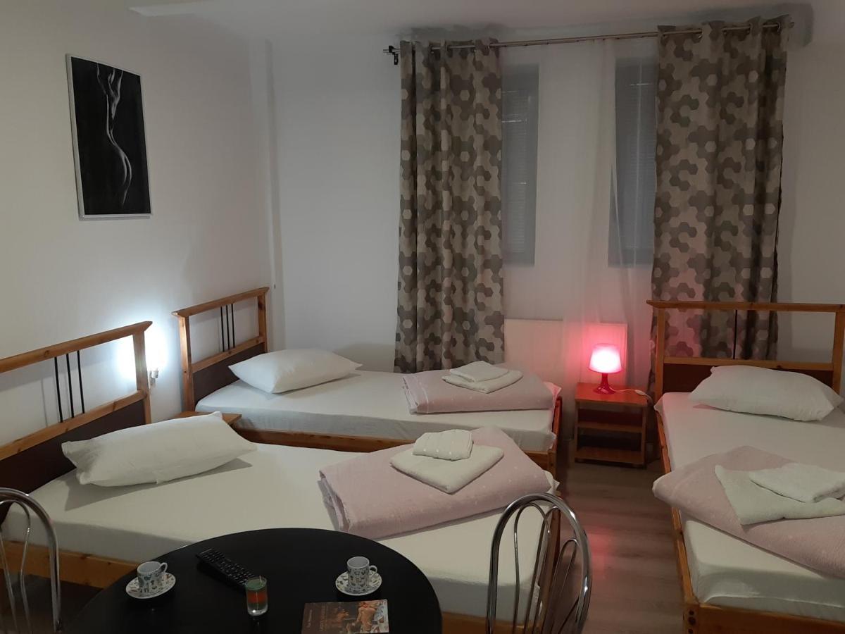 Carol 51 Hostel Bukareszt Zewnętrze zdjęcie