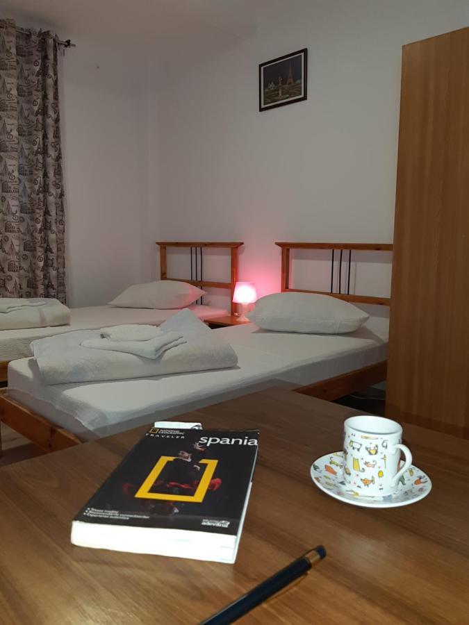 Carol 51 Hostel Bukareszt Zewnętrze zdjęcie