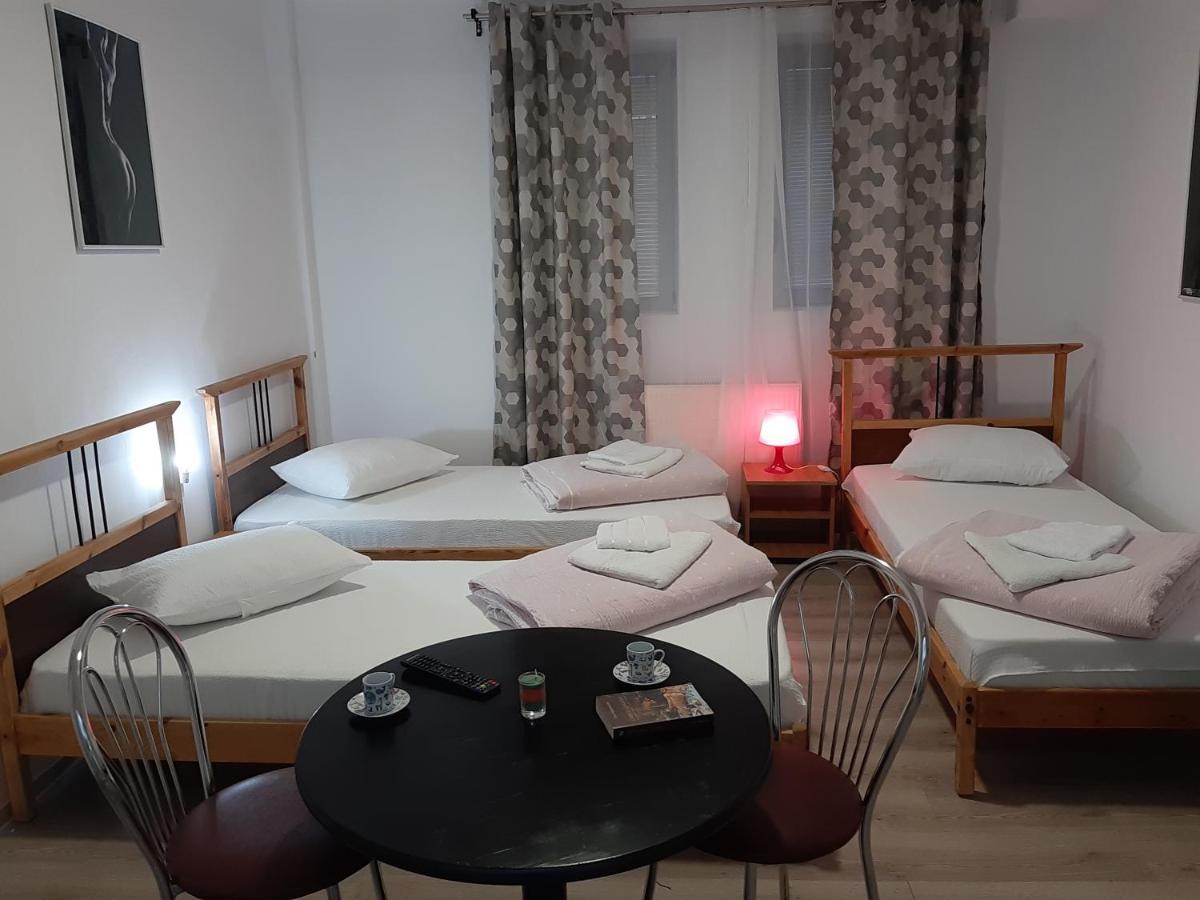 Carol 51 Hostel Bukareszt Zewnętrze zdjęcie
