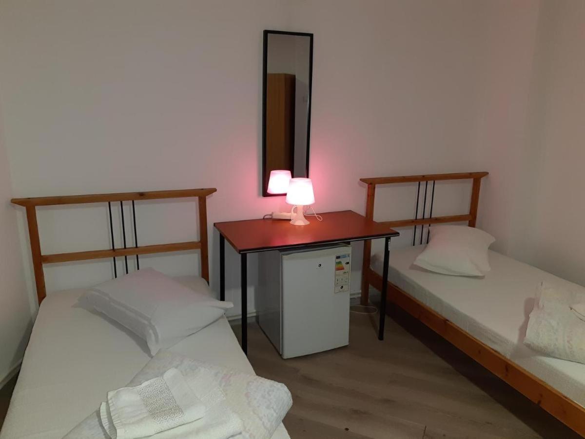 Carol 51 Hostel Bukareszt Zewnętrze zdjęcie